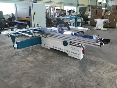 Formatinio pjovimo staklės WOODLAND MACHINERY MJ6132TA(400)